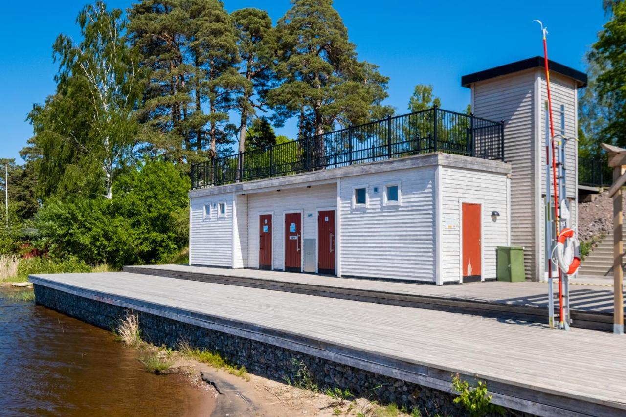 Krongarden Vandrarhem Kristinehamn Extérieur photo