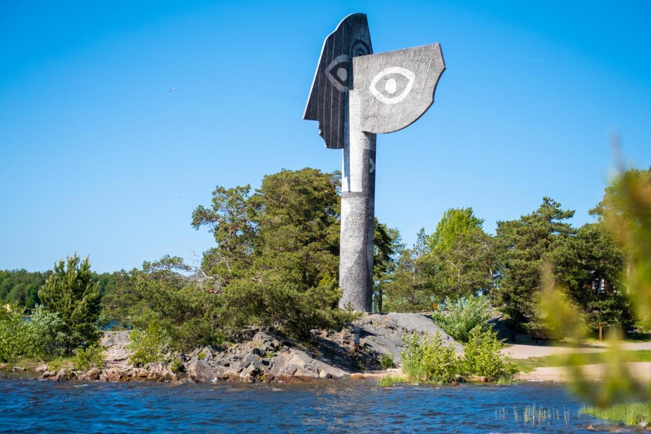 Krongarden Vandrarhem Kristinehamn Extérieur photo