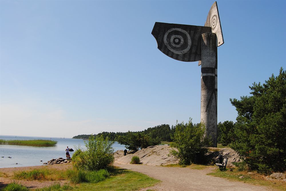 Krongarden Vandrarhem Kristinehamn Extérieur photo