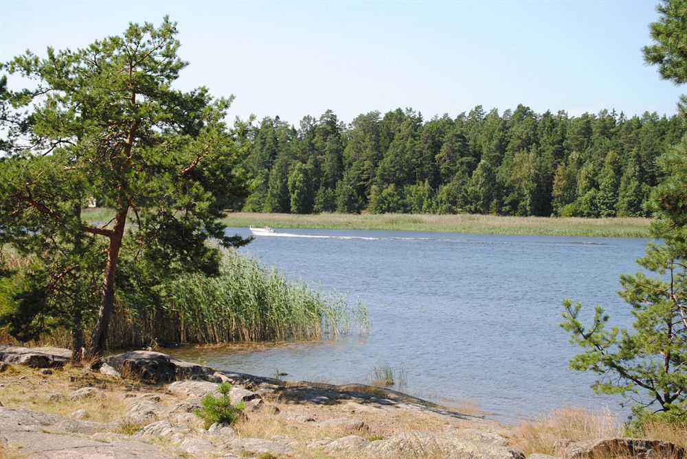 Krongarden Vandrarhem Kristinehamn Extérieur photo