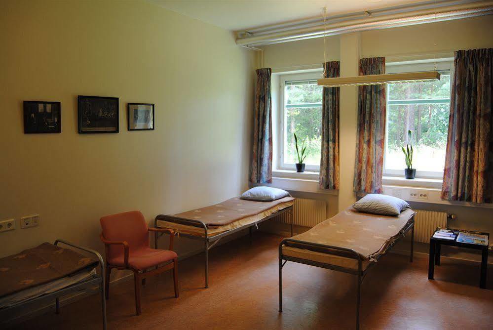 Krongarden Vandrarhem Kristinehamn Extérieur photo